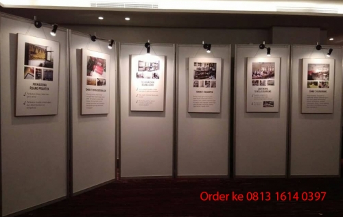 Sewa Panel Photo Putih R8 Partisi Pameran Jakarta
