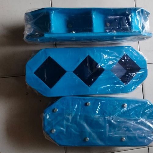 Jual Cetakan Beton Mortar Trigang 5x5x5 Bahan Fiber Plastik